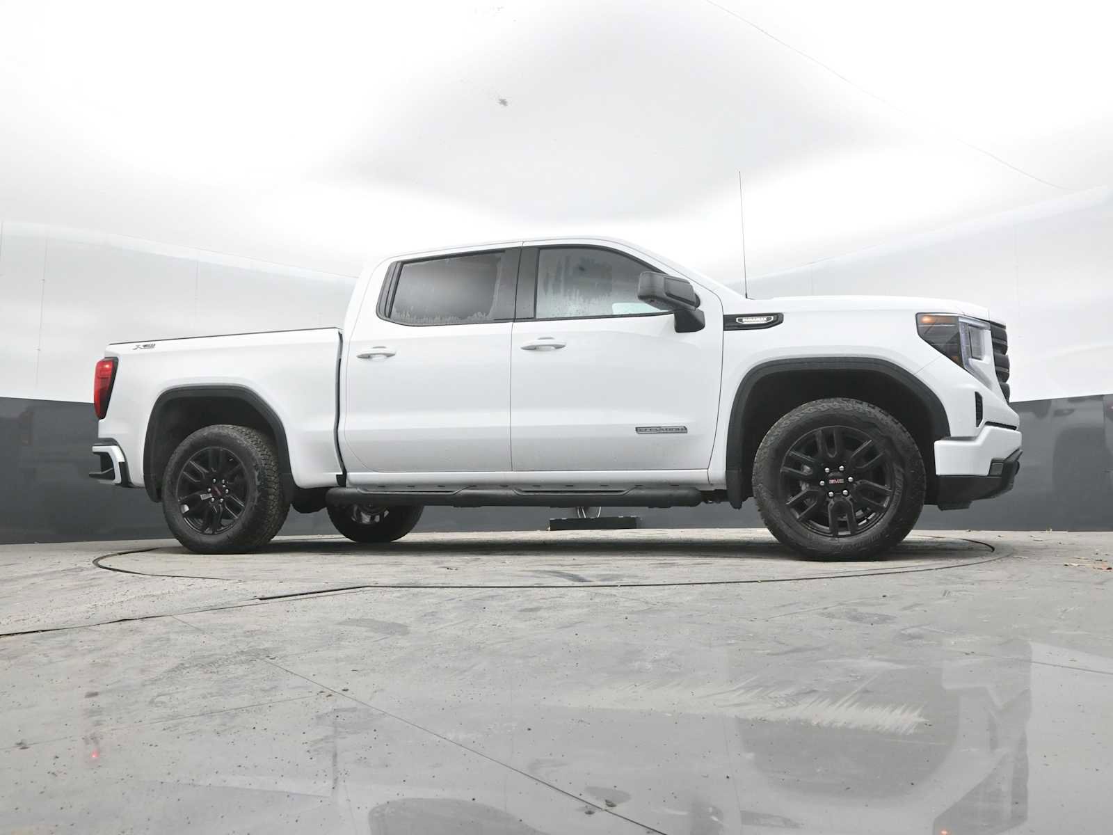 New 2026 GMC Sierra 1500 Elevation AWD/4WD image 42