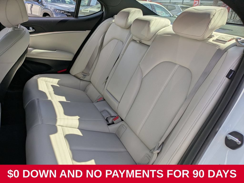 Used 2025 Genesis G70 2.5T RWD image 24