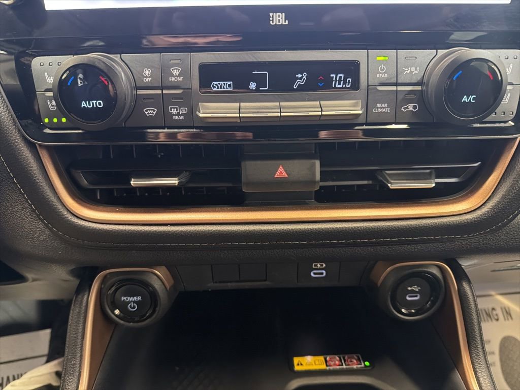 Used 2024 Toyota Grand Highlander AWD Hybrid image 31