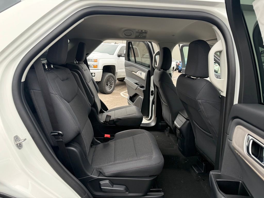 New 2026 Ford Explorer Active image 18