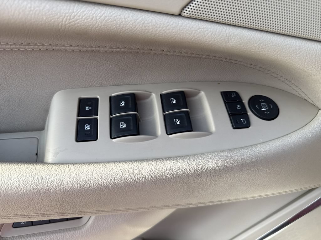Used 2016 Cadillac Escalade ESV Luxury RWD image 11