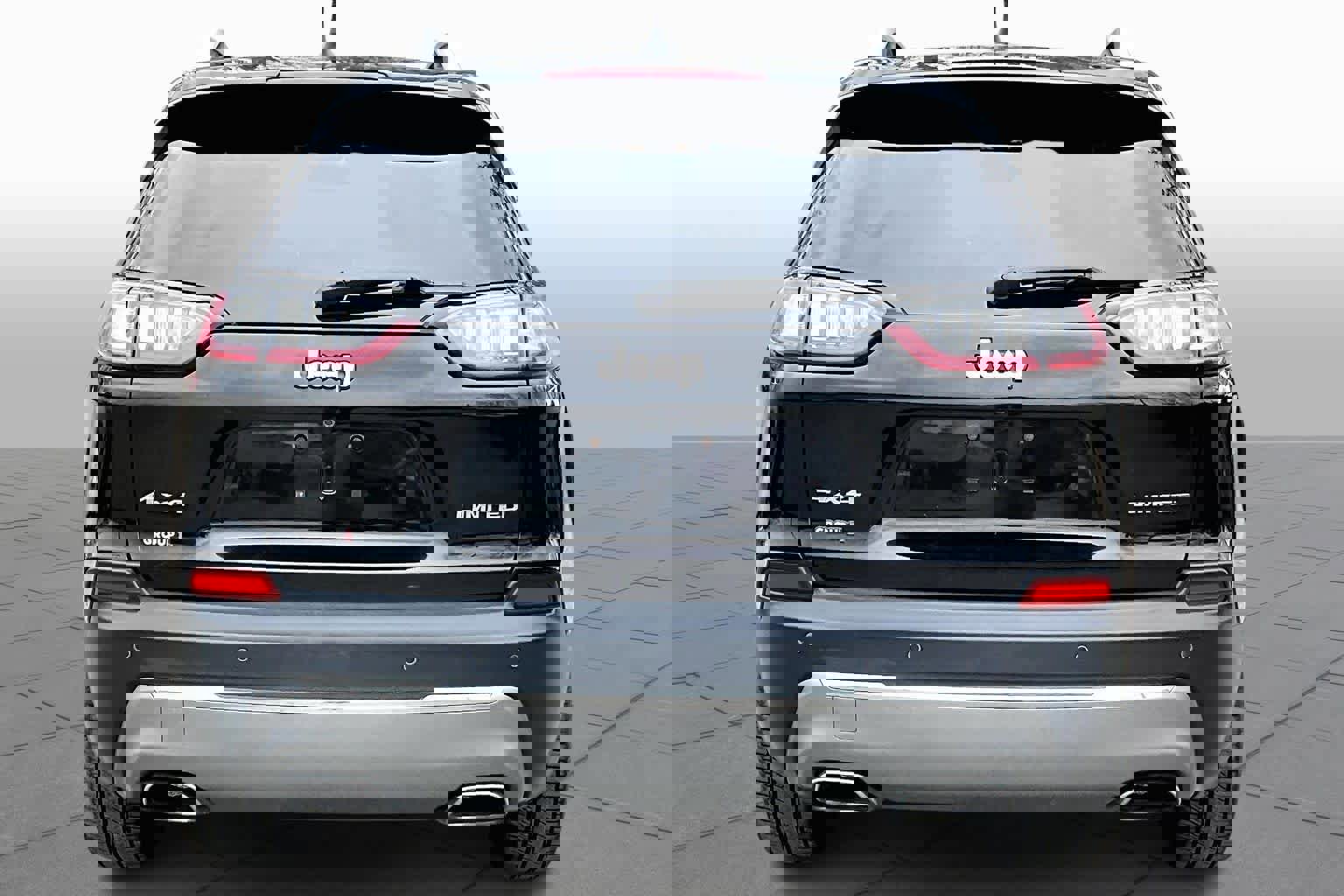 Used 2019 Jeep Cherokee Limited image 5