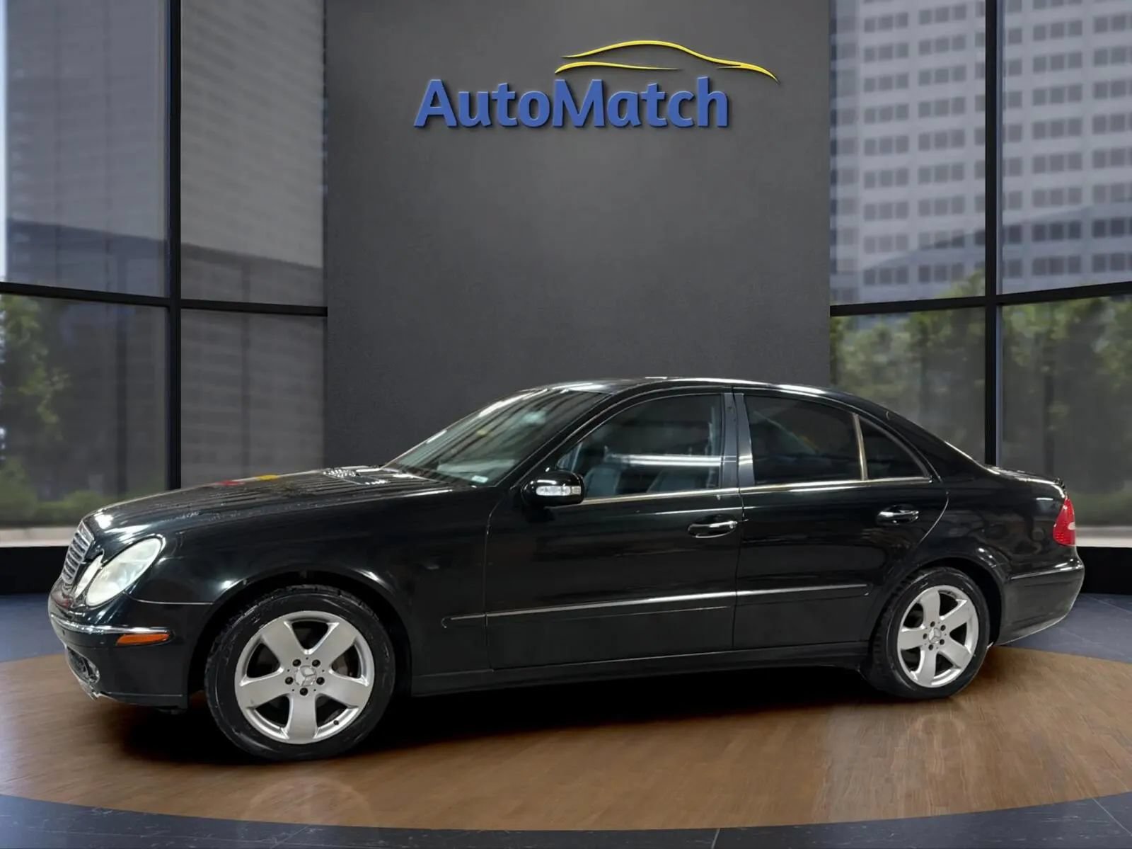 Used 2005 Mercedes-Benz E 500 Sedan image 5