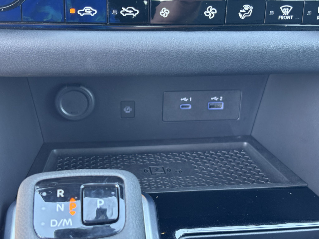 Used 2025 Nissan Pathfinder SL FWD image 15