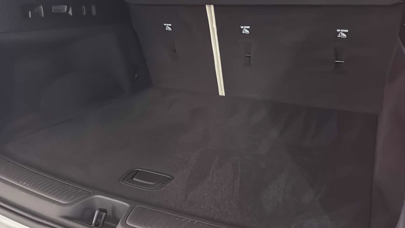 Used 2023 Buick Envision Avenir AWD/4WD image 34