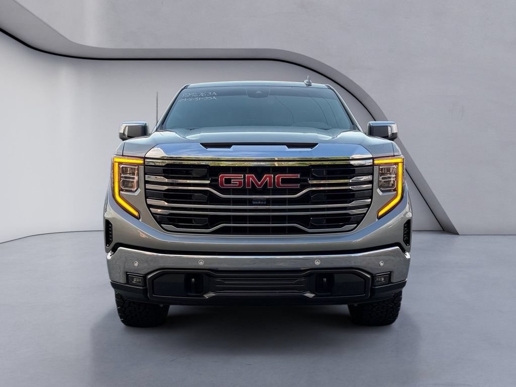 Used 2024 GMC Sierra 1500 SLT w/ SLT Premium Plus Package AWD/4WD image 8