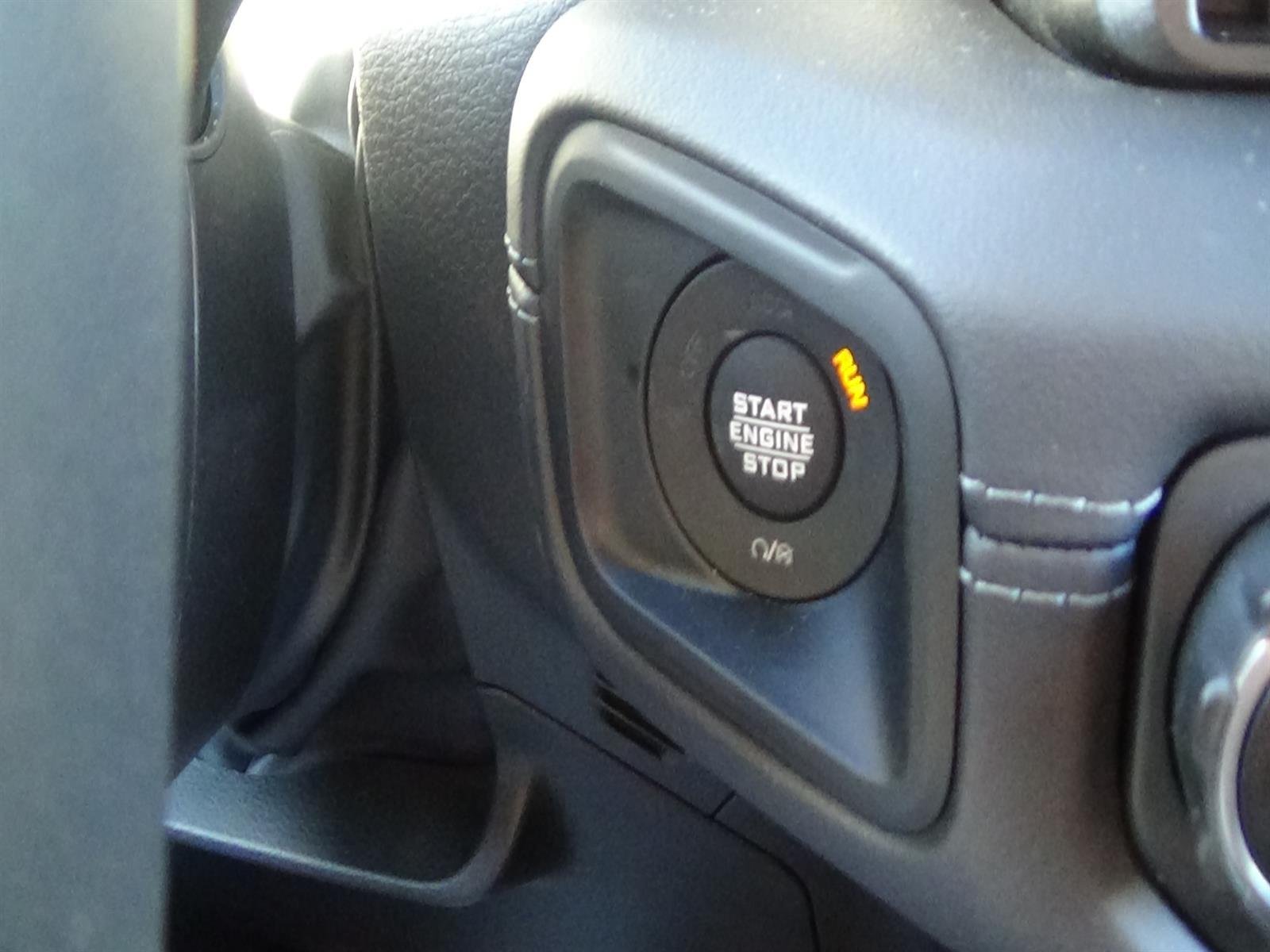 Used 2024 Jeep Wrangler Unlimited w/ Convenience Group AWD/4WD image 28