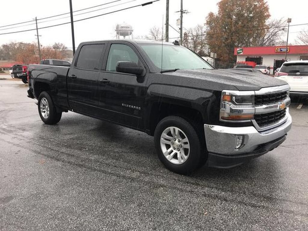 Used 2018 Chevrolet Silverado 1500 LT w/ All Star Edition AWD/4WD image 5