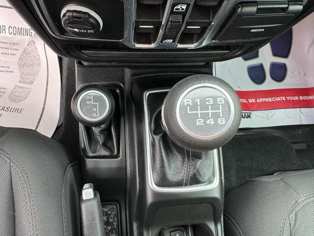 Used 2023 Jeep Wrangler Sport S image 13