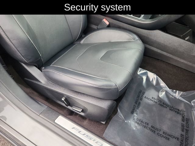 Used 2020 Ford Fusion Titanium image 25