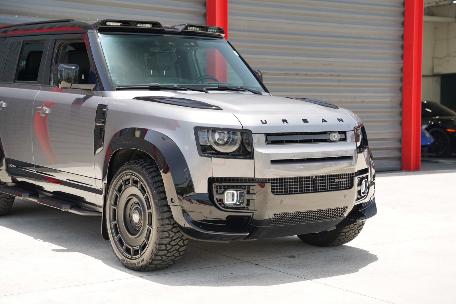 Used 2023 Land Rover Defender 110 X-Dynamic SE AWD/4WD image 7