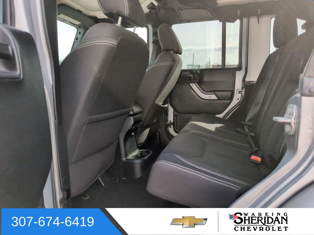 Used 2017 Jeep Wrangler Unlimited Sahara w/ Connectivity Group image 21