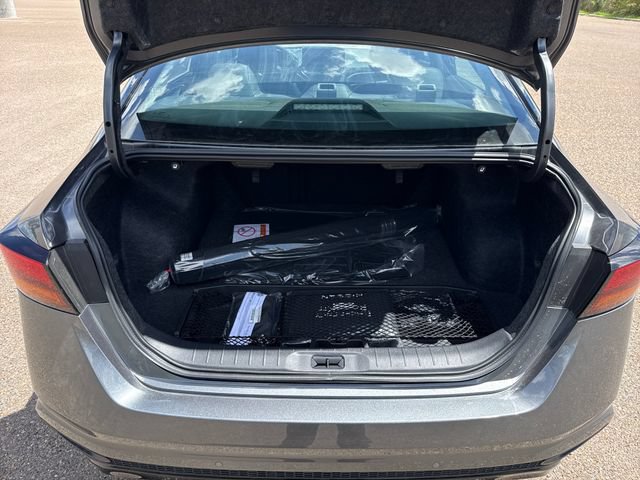 New 2026 Nissan Altima 2.5 SR w/ SR Premium Package FWD image 22