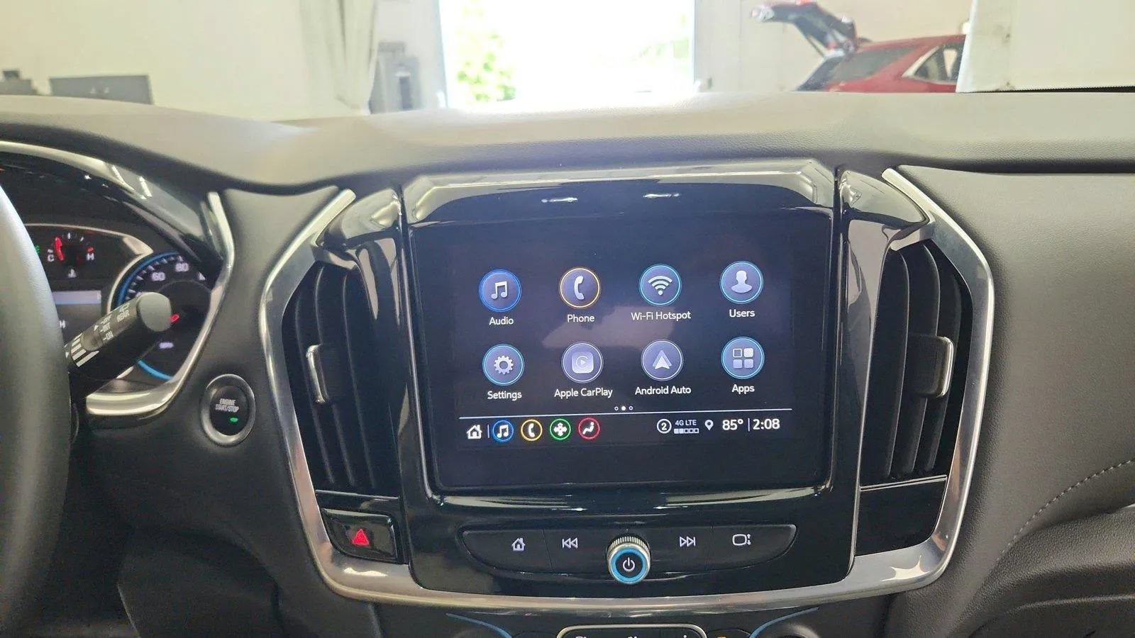 Used 2023 Chevrolet Traverse LT FWD image 24