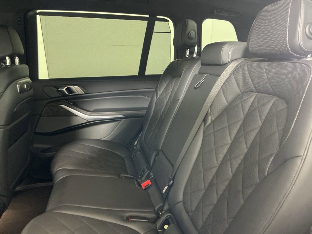Certified 2023 BMW X7 xDrive40i w/ Executive Package image 28