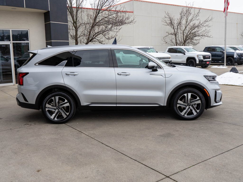 Certified 2023 Kia Sorento EX image 8