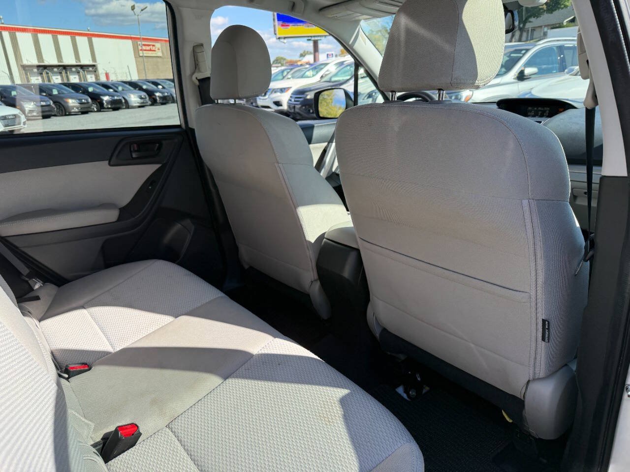 Used 2016 Subaru Forester 2.5i Premium AWD/4WD image 32