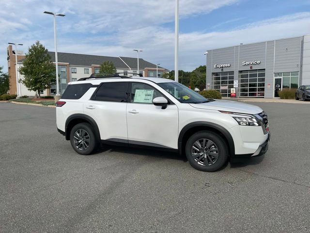 New 2025 Nissan Pathfinder SV