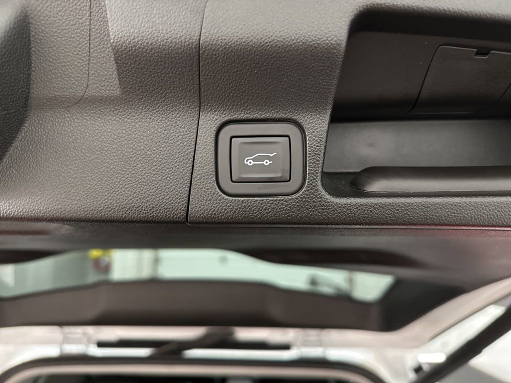 Used 2023 GMC Acadia AT4 w/ Preferred Package image 39