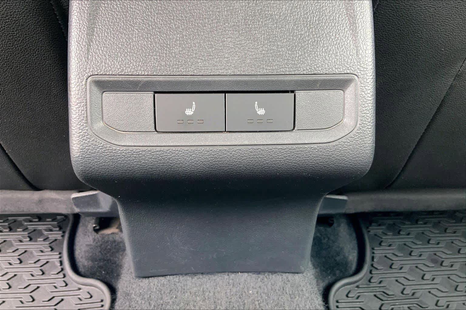 Used 2024 Volkswagen Jetta SEL FWD image 36