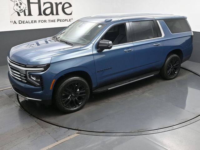 New 2025 Chevrolet Suburban Premier image 23