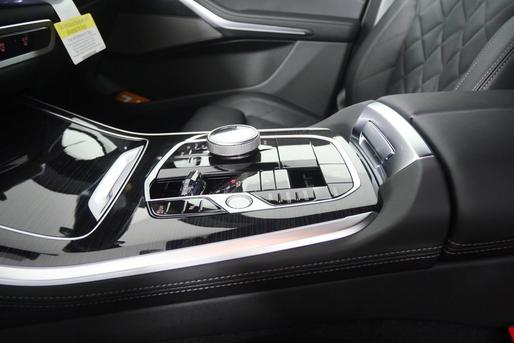 Used 2026 BMW X5 sDrive40i w/ Executive Package RWD image 22