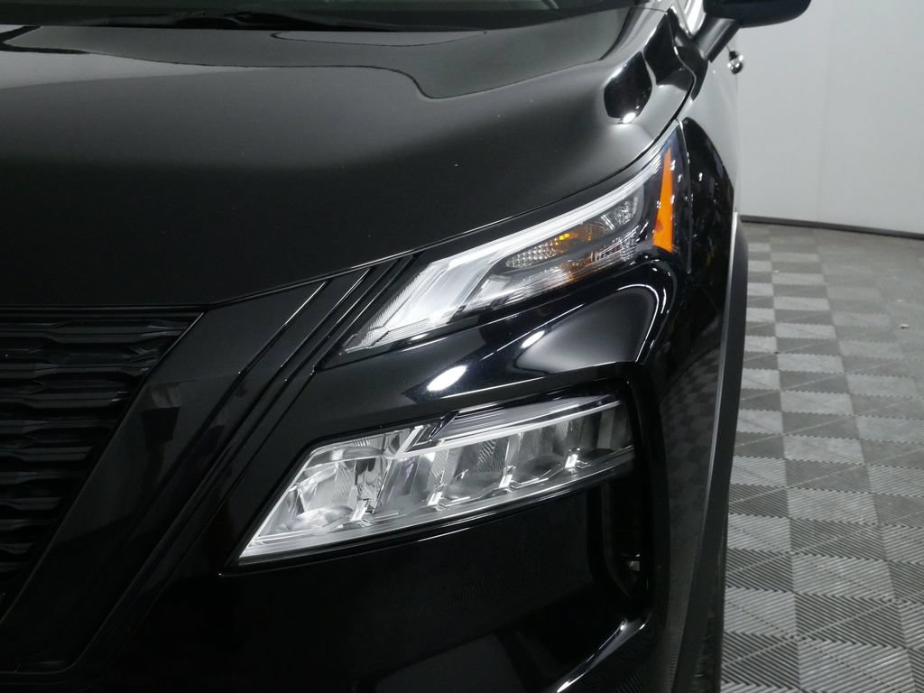 Used 2023 Nissan Rogue SV w/ SV Premium B Package AWD/4WD image 14