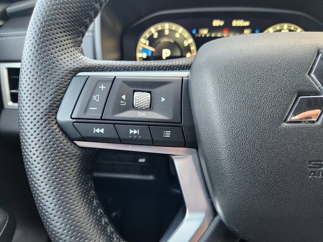 Used 2024 Mitsubishi Outlander SEL FWD image 30