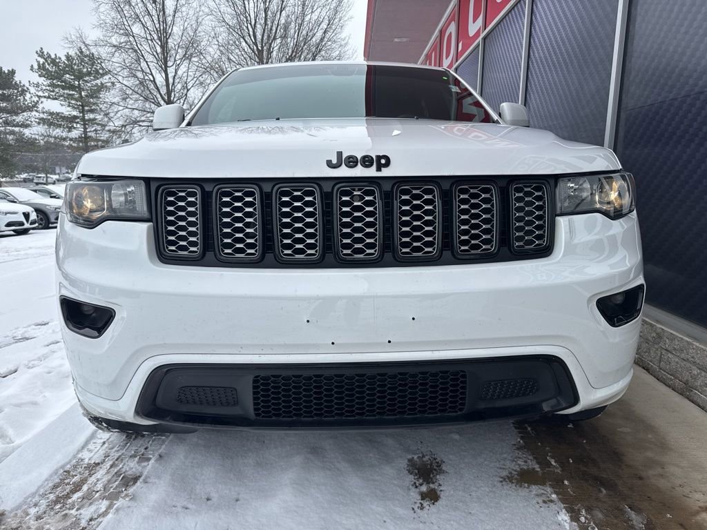 Used 2018 Jeep Grand Cherokee Altitude image 7