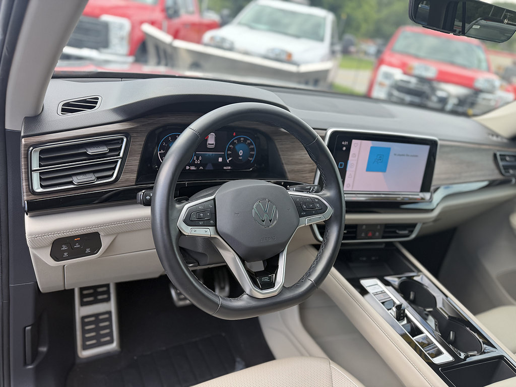 Used 2024 Volkswagen Atlas SEL Premium R-Line AWD/4WD image 15