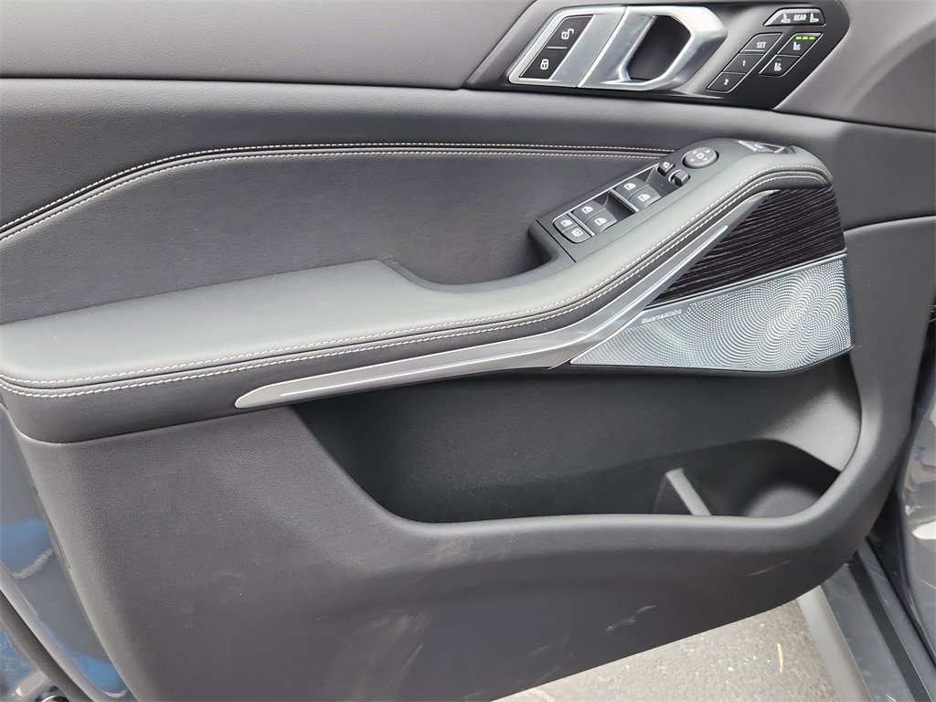 New 2026 BMW X7 xDrive40i image 8