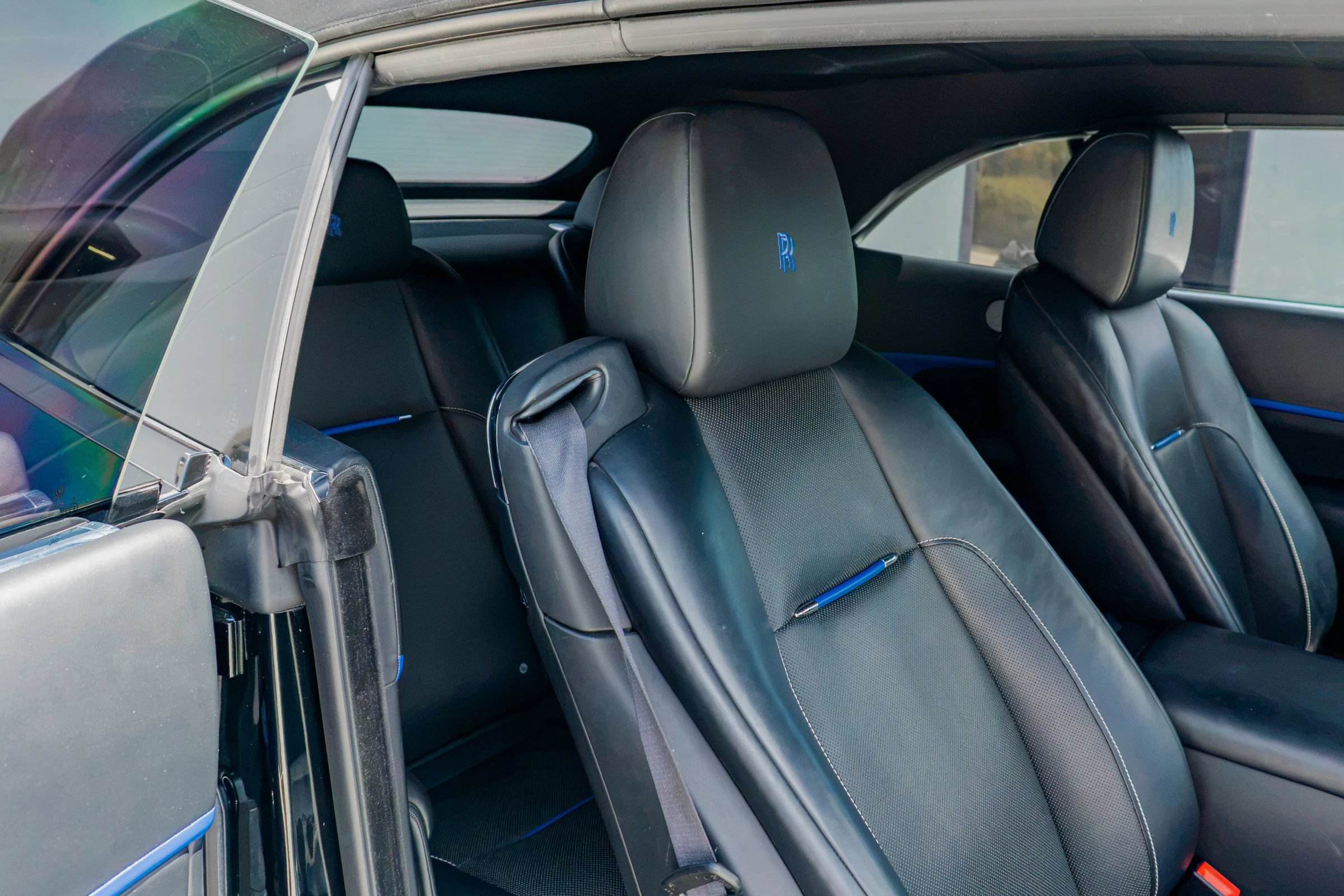 Used 2018 Rolls-Royce Dawn RWD image 14