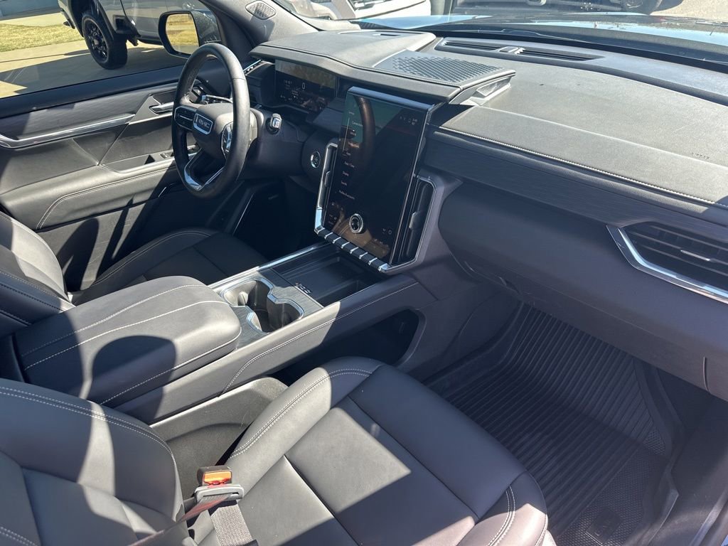 Used 2025 GMC Acadia Elevation w/ Elevation Premium Package image 31