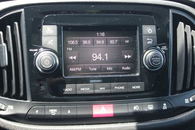 Used 2022 RAM ProMaster City Tradesman w/ Lights & Wheels Group FWD image 5
