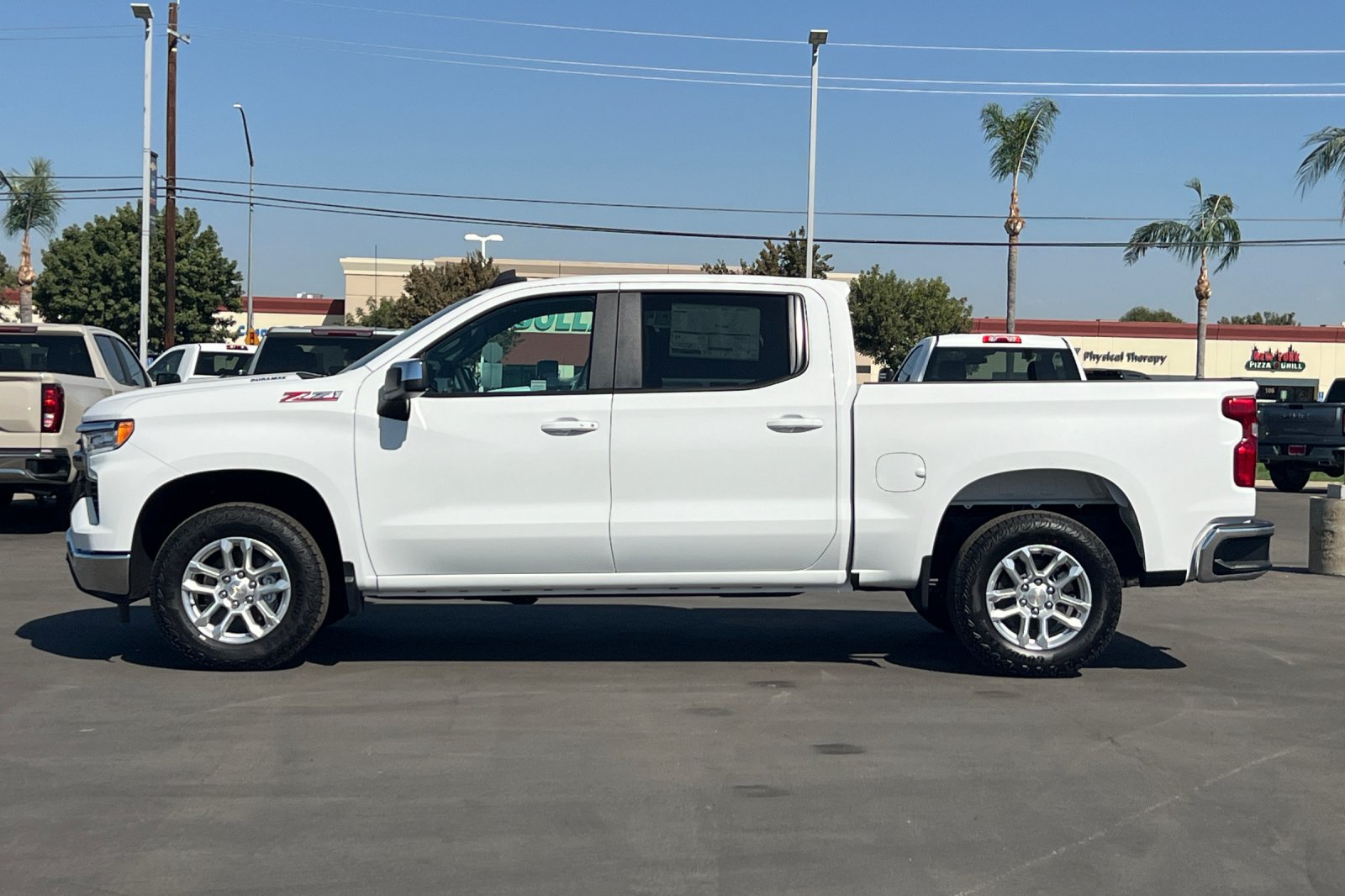 New 2026 Chevrolet Silverado 1500 LT w/ Z71 Off-Road Package AWD/4WD image 8