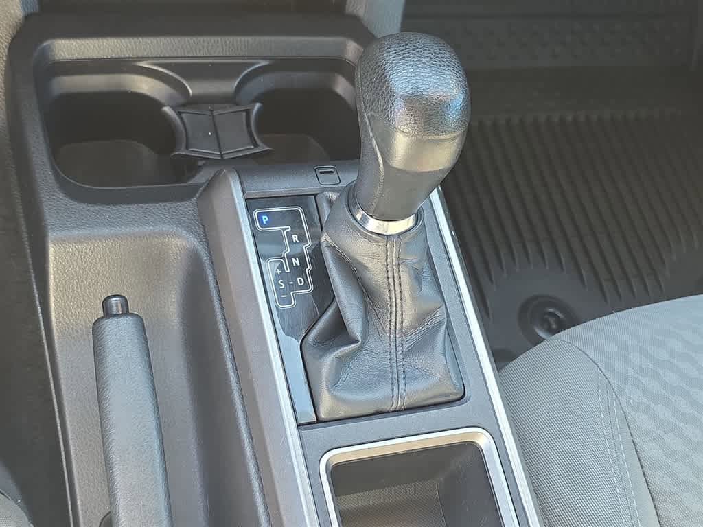 Used 2022 Toyota Tacoma SR5 AWD/4WD image 37