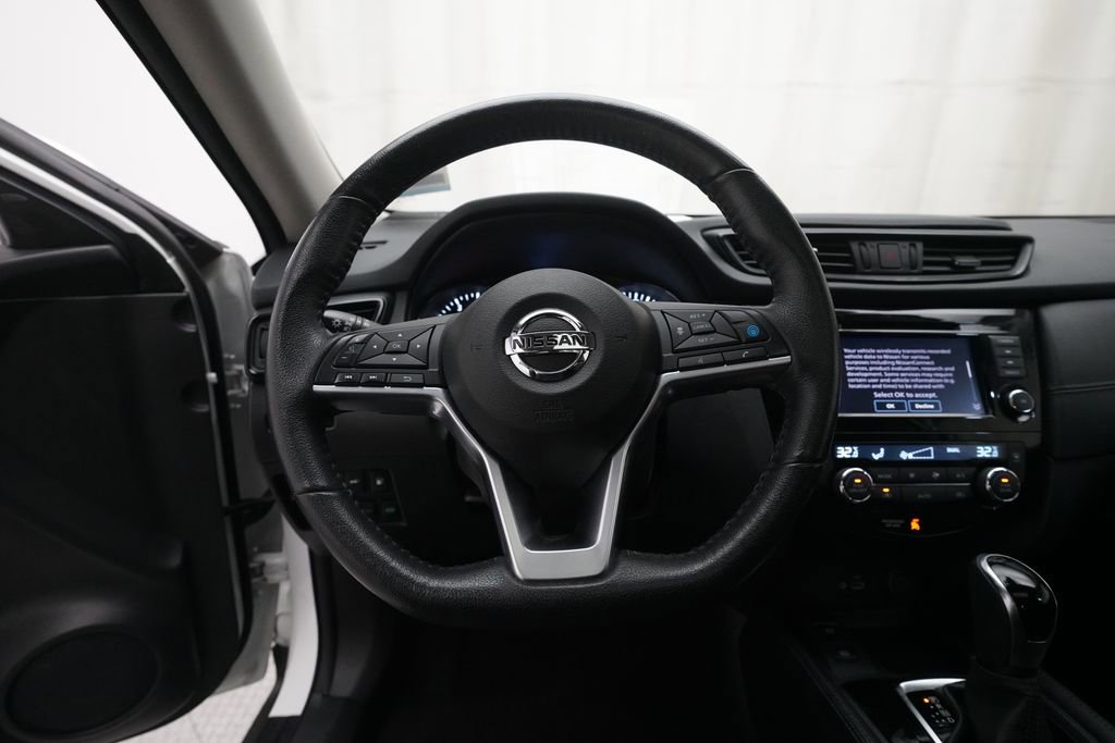 Used 2020 Nissan Rogue SL image 4