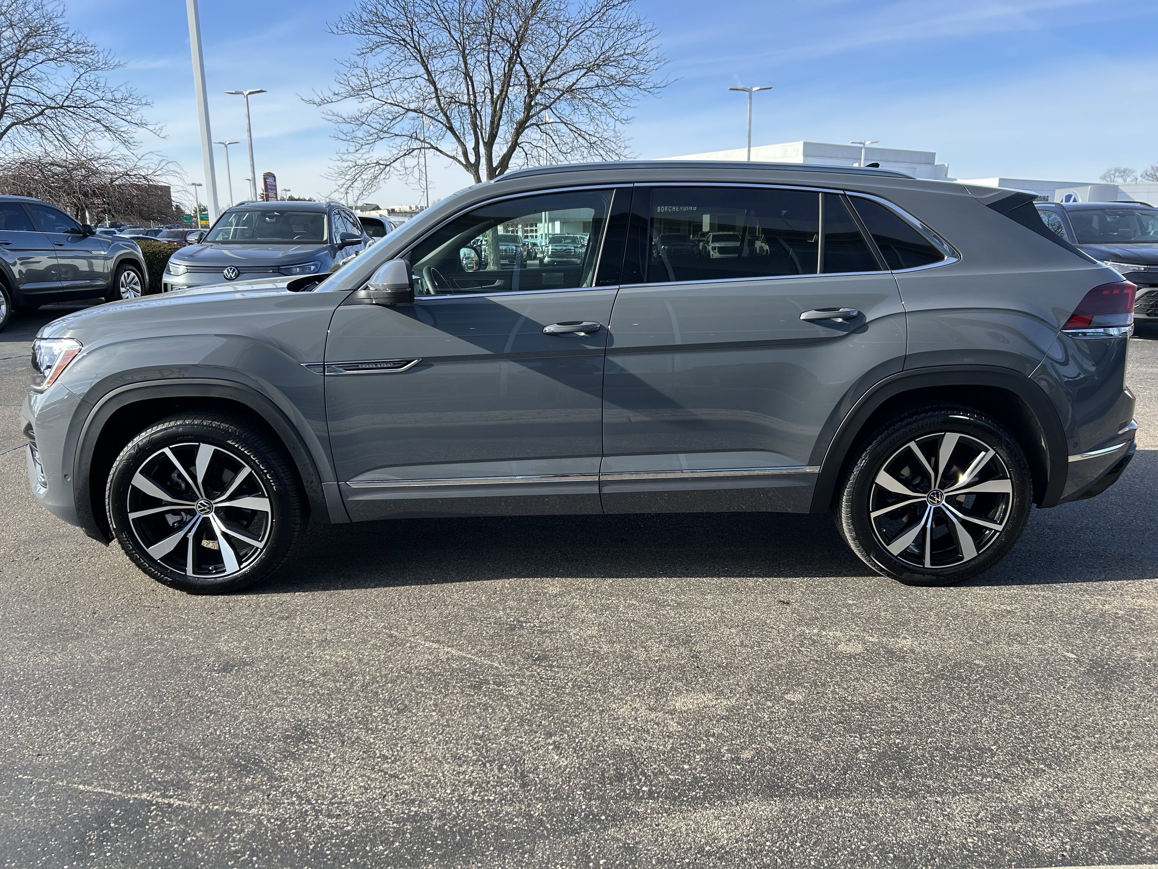 New 2026 Volkswagen Atlas Cross Sport SEL Premium R-Line image 4