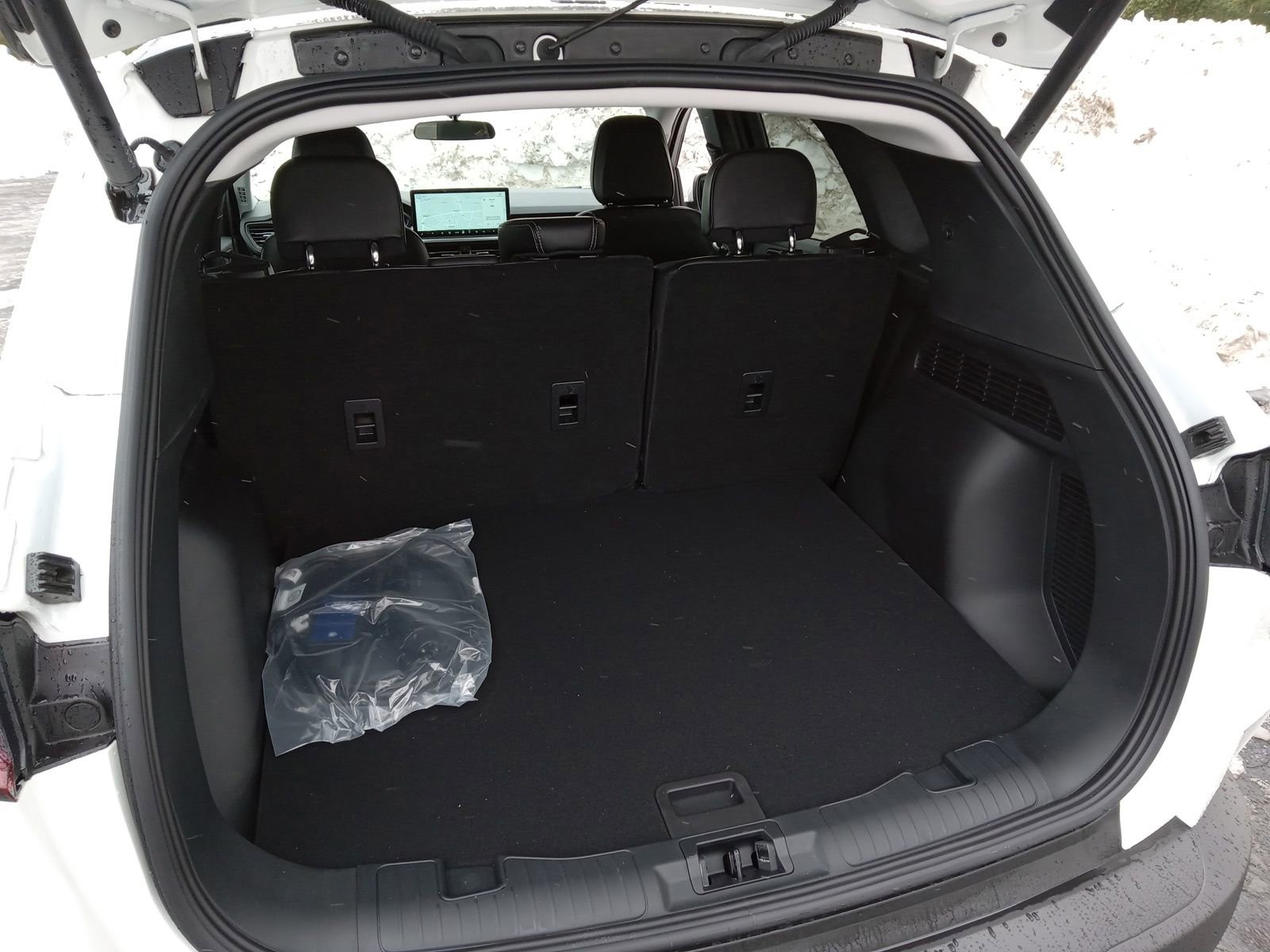 Used 2025 Ford Escape SE image 26