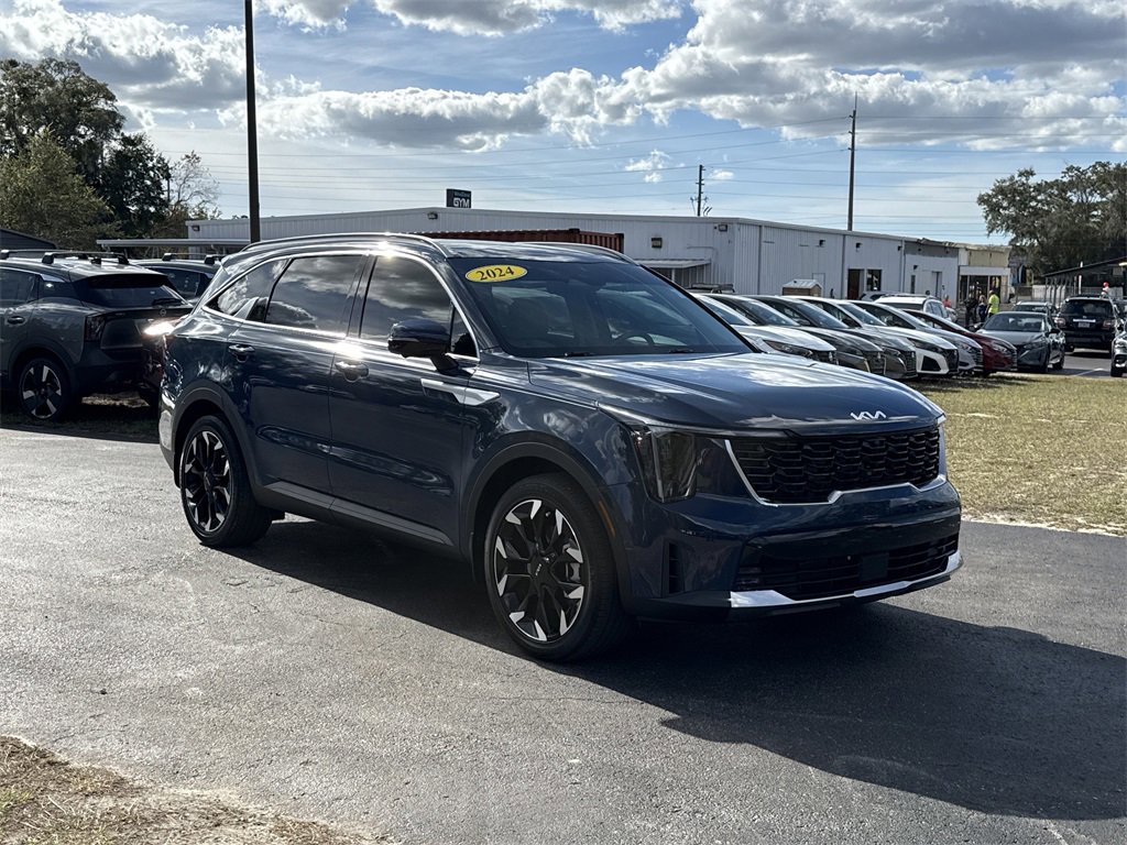 Used 2024 Kia Sorento SX image 3