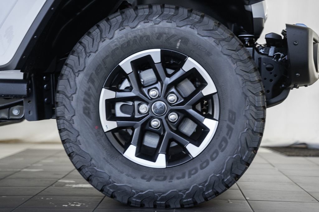 New 2025 Jeep Wrangler Unlimited Rubicon 4xe image 16