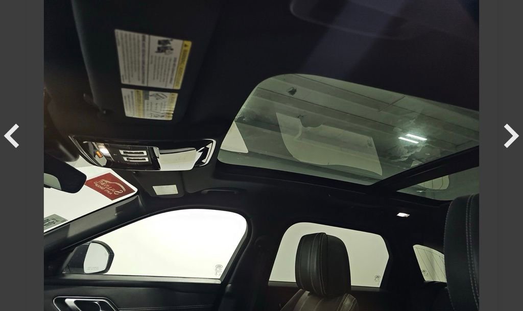 Used 2019 Land Rover Range Rover Velar R-Dynamic HSE image 8