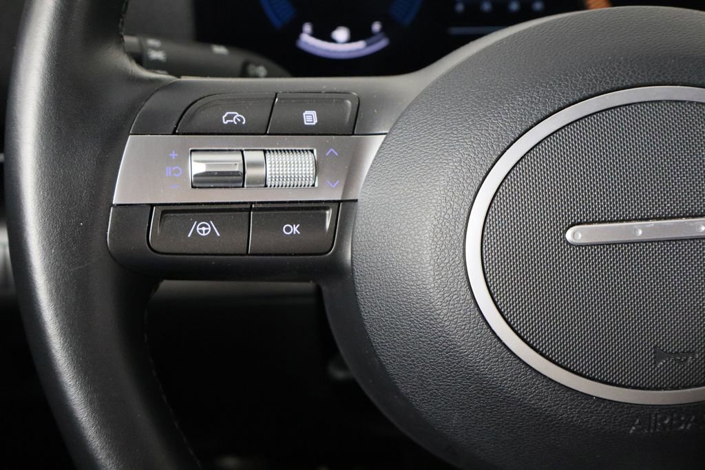 Used 2025 Hyundai Kona SEL image 14