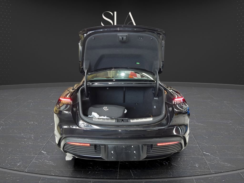 Used 2020 Porsche Taycan 4S image 8