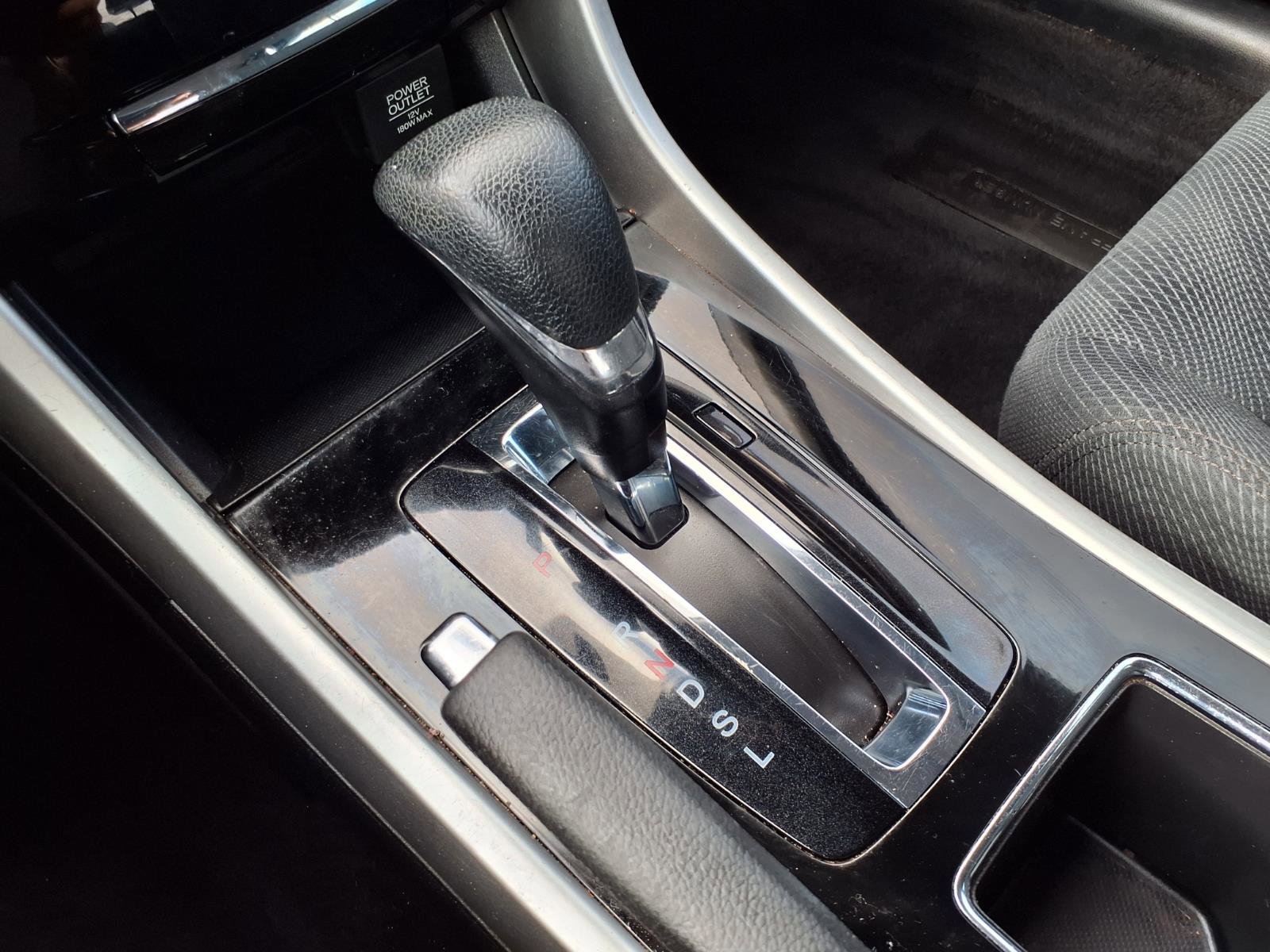 Used 2017 Honda Accord EX image 13