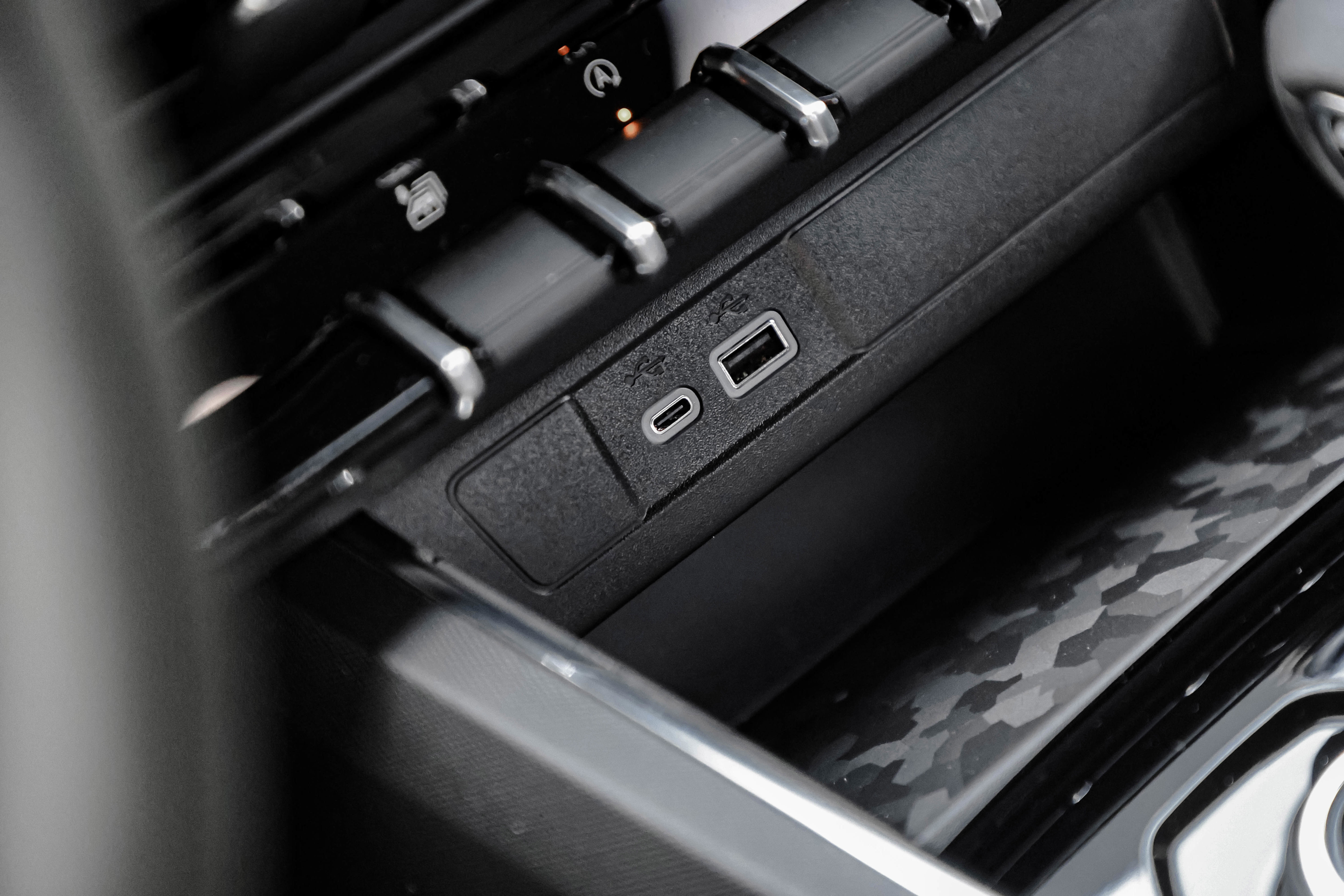 New 2026 GMC Canyon Elevation w/ Convenience Package image 32