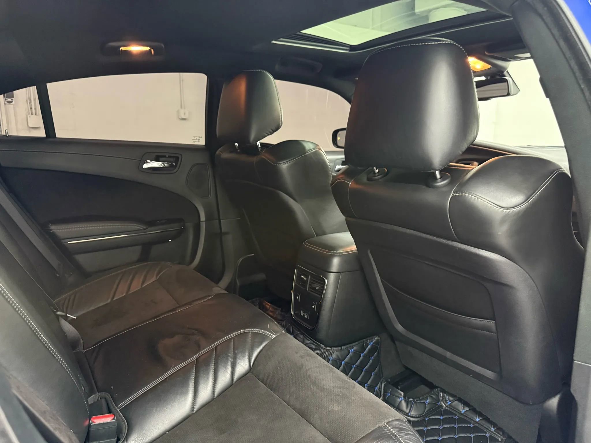 Used 2022 Dodge Charger SRT Hellcat w/ Harman/Kardon Audio Group image 35