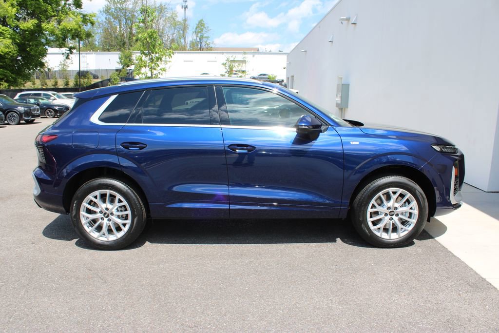 New 2026 Audi Q3 quattro 2.0T AWD/4WD image 31
