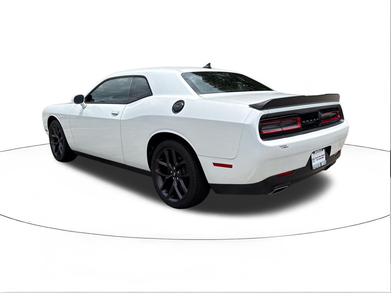Used 2019 Dodge Challenger SXT w/ Plus Package RWD image 5