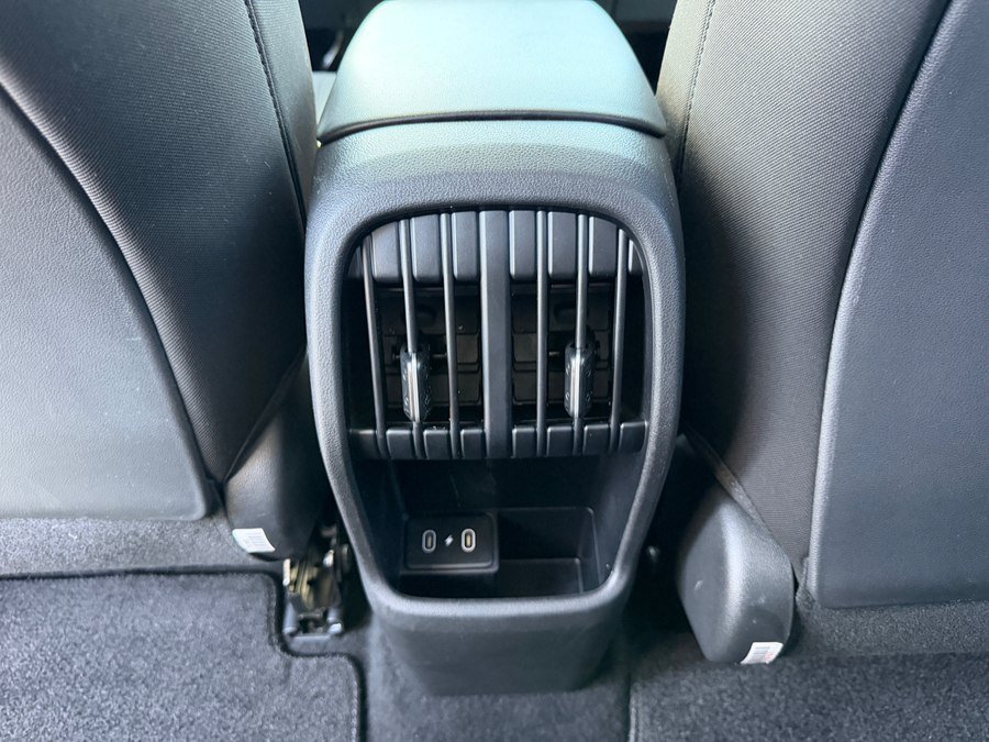 Used 2024 Hyundai Kona SEL FWD image 37